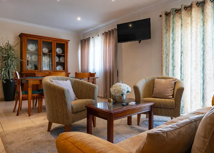 Stupendo Sun & 3br Ffoz Airconditionning Center Tavarede