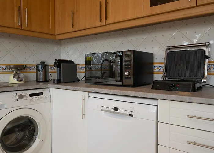 Stupendo Sun & 3br Ffoz Airconditionning Center Apartman *